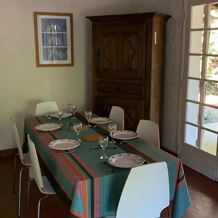 Belle Maison Familiale Independante Avec Jardin. Vielle-Saint-Girons