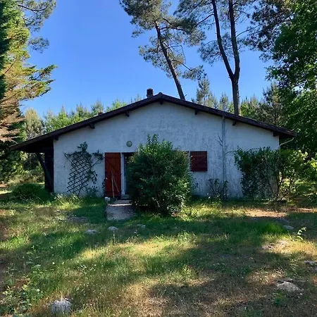 Belle Maison Familiale Independante Avec Jardin. *